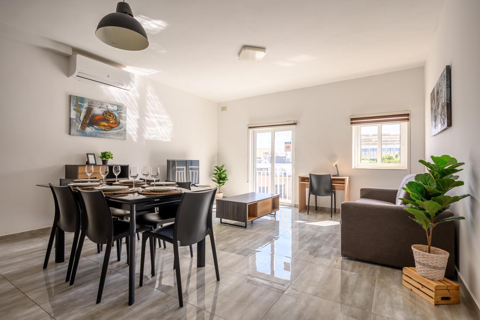 F11 Room 3, Private Room Two Single Beds Shared Bathroom In Shared Flat Msida Exteriör bild