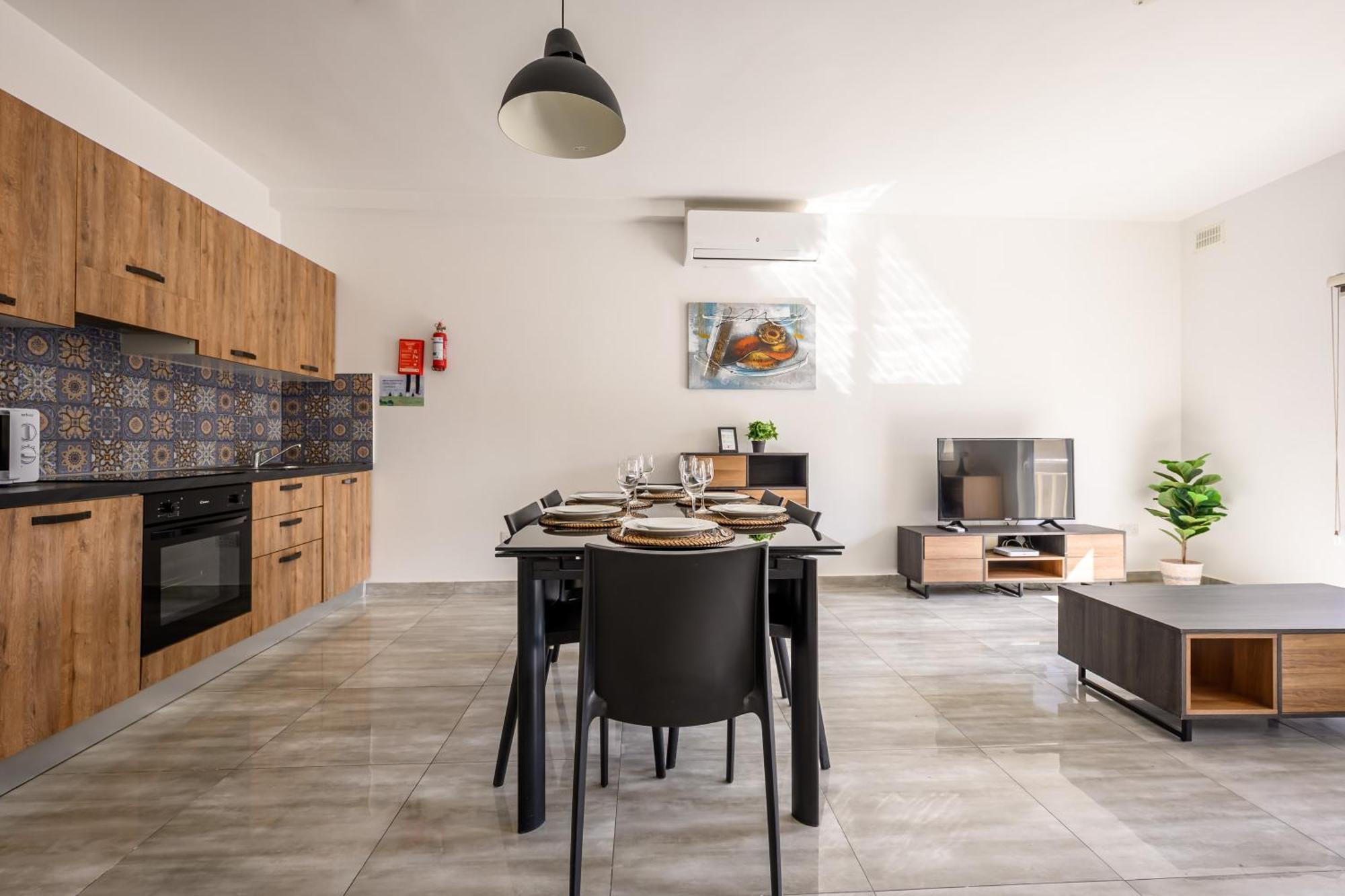 F11 Room 3, Private Room Two Single Beds Shared Bathroom In Shared Flat Msida Exteriör bild